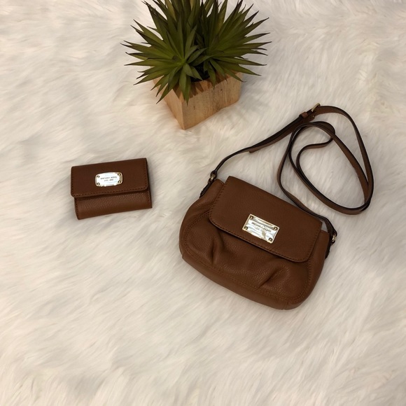 Michael Kors Handbags - Michael Kors Crossbody & Coin Purse